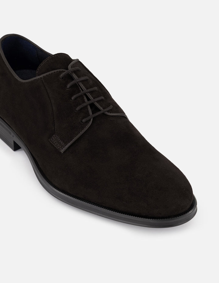 Zapato Blucher café resistentes a salpicaduras para hombre