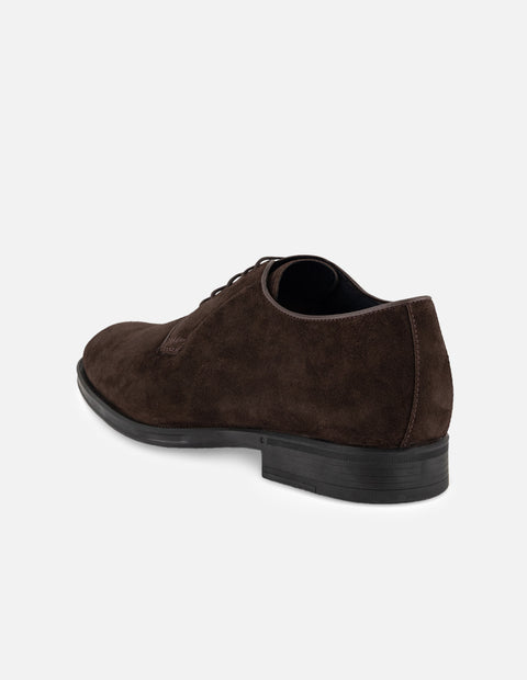 Zapato Blucher café resistentes a salpicaduras para hombre