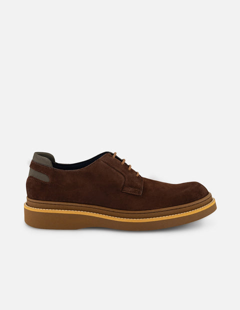 Zapato Blucher café de ante con detalle verde para hombre