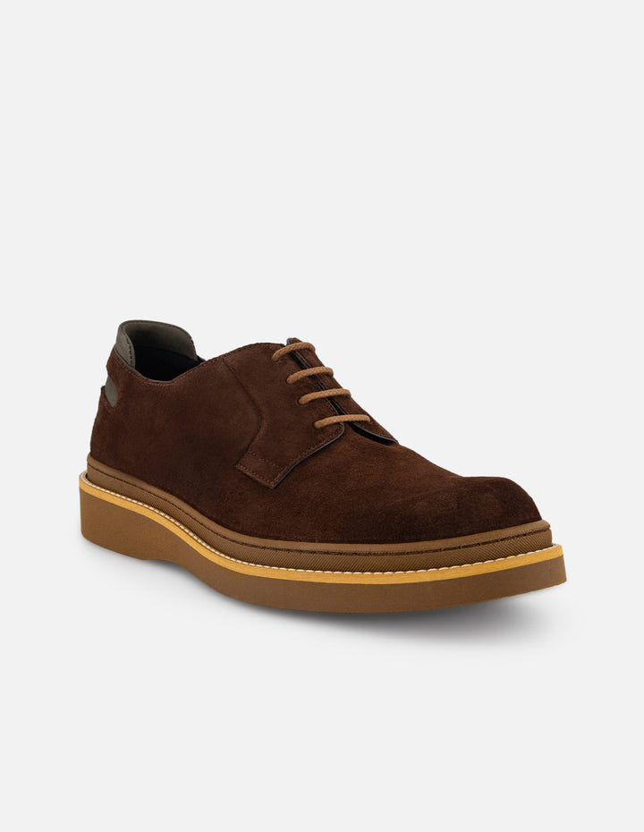 Zapato Blucher café de ante con detalle verde para hombre