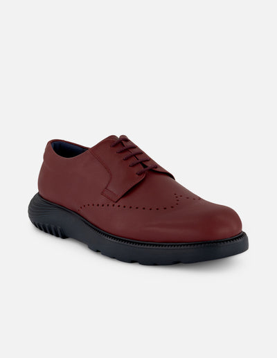 Zapato Blucher vino de piel con picado María para hombre