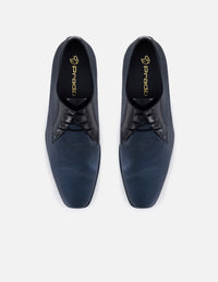 Zapato blucher azul en ante grabada para hombre con acabado aterciopelado