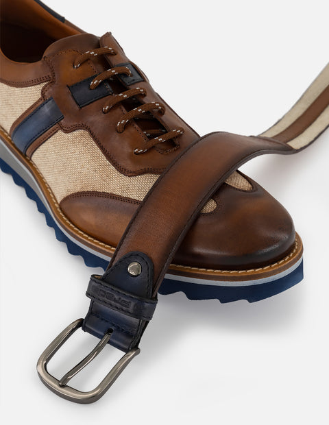Zapato Inglés con combinación de piel y textil en color café para hombre