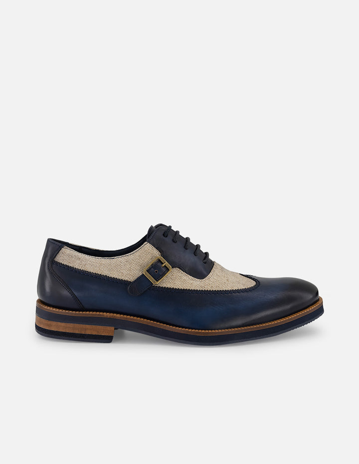 Zapato inglés con combinación de piel y textil en color azul para hombre