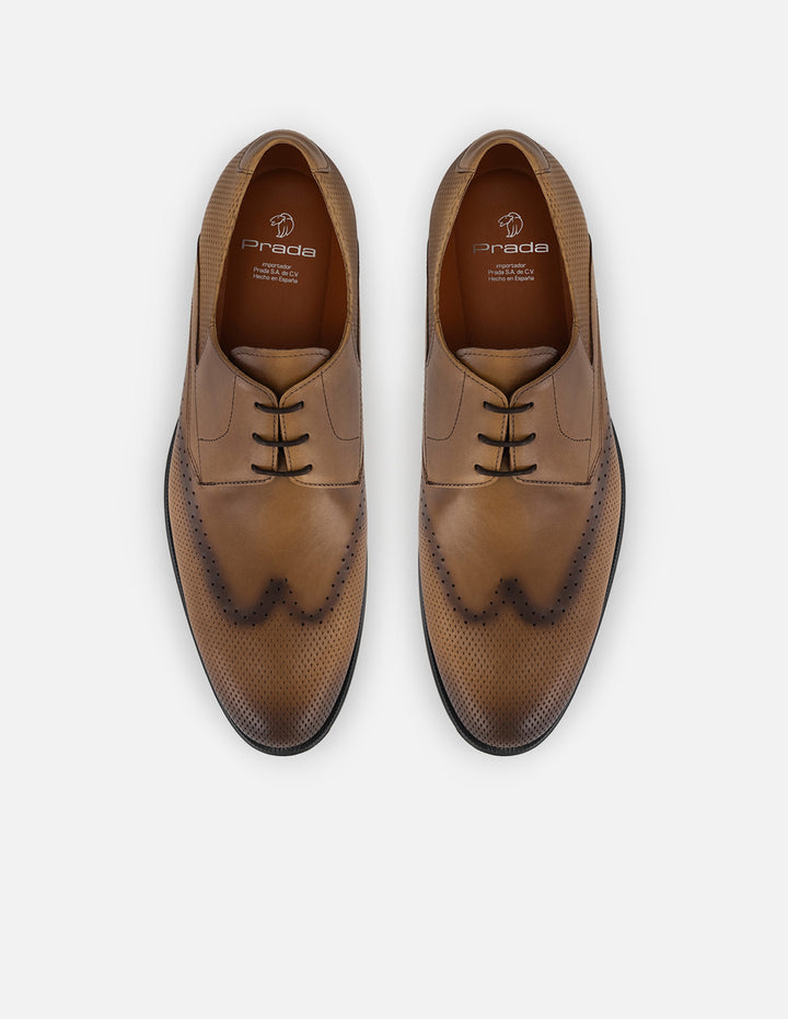 Zapato blucher con picado y sombreado en piel color café para hombre