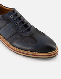 Oxford en piel napa color azul con grabado para hombre