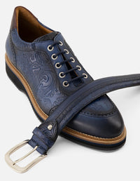 Zapato inglés azul piel grabada decorativa para hombre