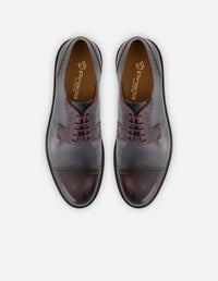 Zapato Blucher vino piel napa para hombre con picado y suela tipo combate