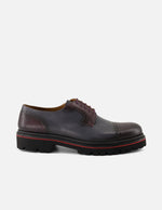 Zapato Blucher vino piel napa para hombre con picado y suela tipo combate