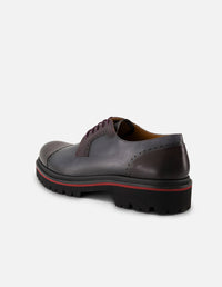 Zapato Blucher vino piel napa para hombre con picado y suela tipo combate