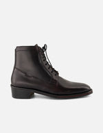 Botines vino de piel para hombre con detalles artesanales