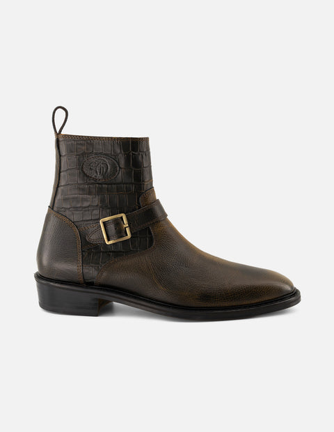 Botines café de piel tipo coco para hombre con hebilla color dorado