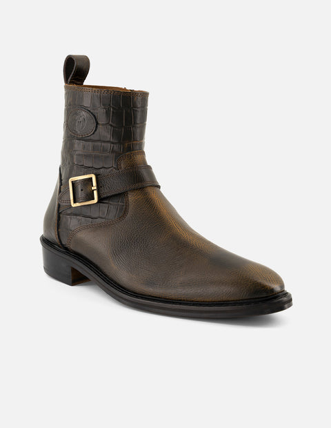 Botines café de piel tipo coco para hombre con hebilla color dorado