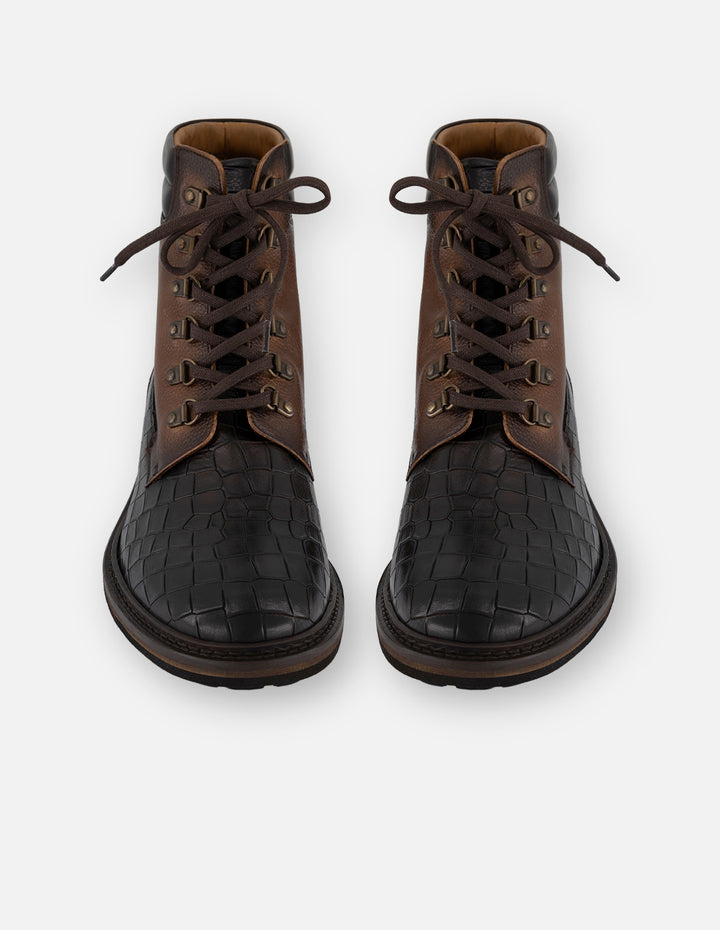 Botines café en piel para hombre grabado tipo coco