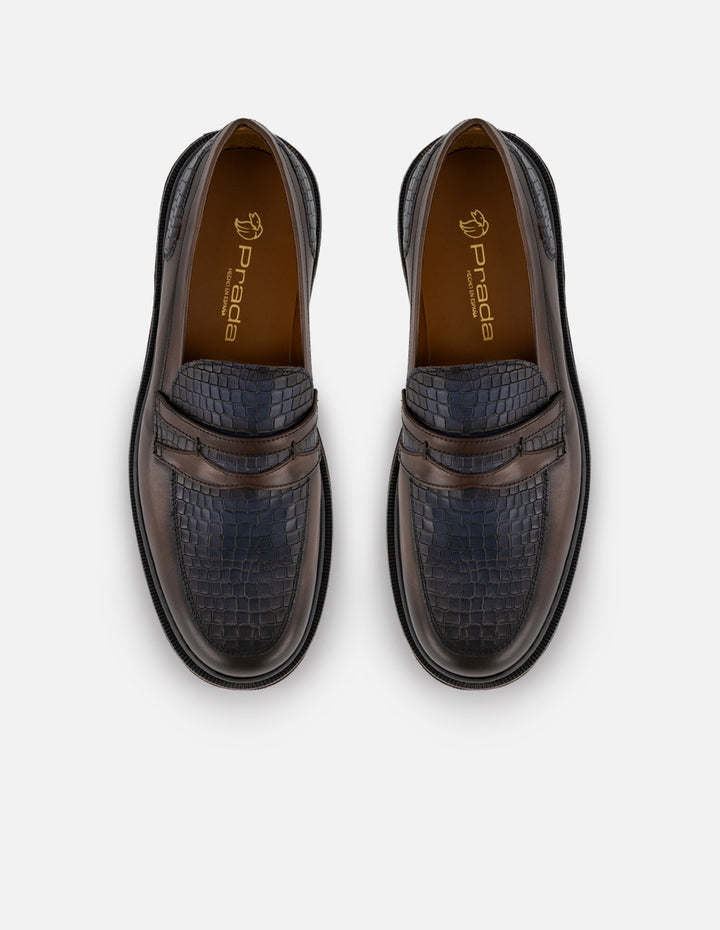 Mocasines café en piel para hombre grabado tipo coco