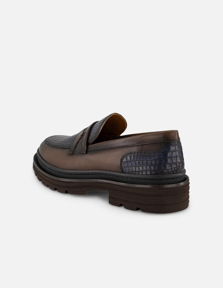 Mocasines café en piel para hombre grabado tipo coco