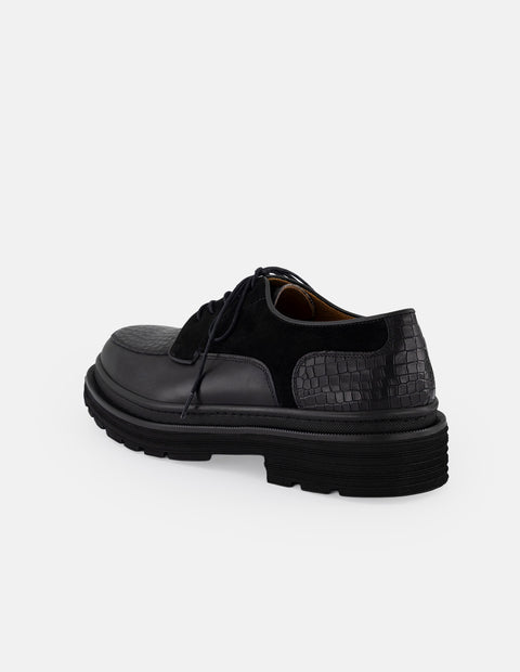 Zapato Blucher negro piel para hombre suela dentada comfort light