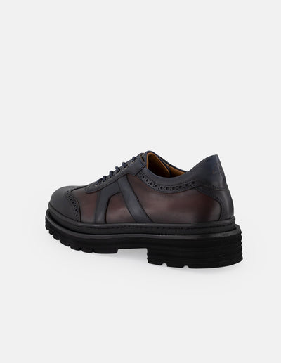 Zapato inglés azul napa para hombre con suela dentada comfort