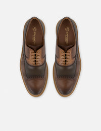 Zapato inglés con grabado decorativo en piel multicolor para hombre