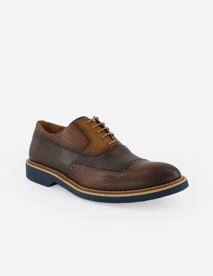 Zapato inglés con grabado decorativo en piel multicolor para hombre