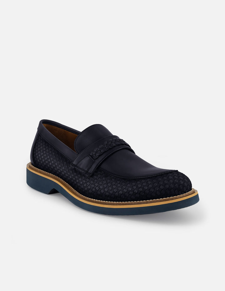 Mocasines con combinación de piel y textil trenzado en color azul para hombre