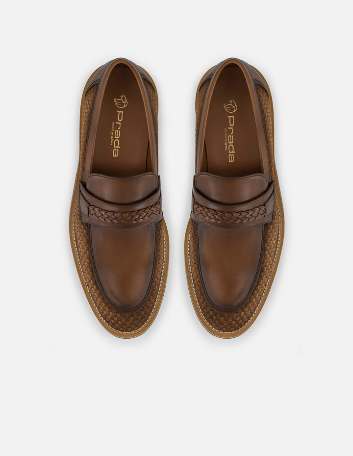 Mocasines con combinación de piel y textil en color café para hombre