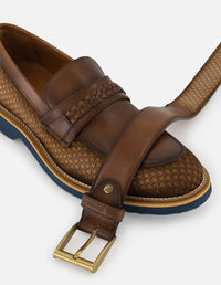 Mocasines con combinación de piel y textil en color café para hombre