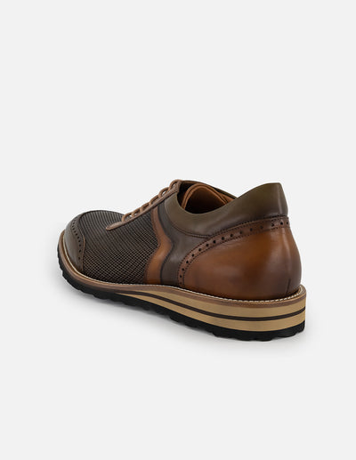 Zapato inglés con grabado tipo malla en piel color verde para hombre