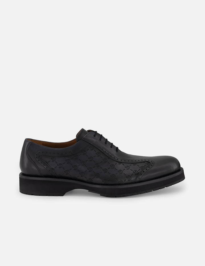 Zapato inglés gris con grabado en piel personalizada para hombre