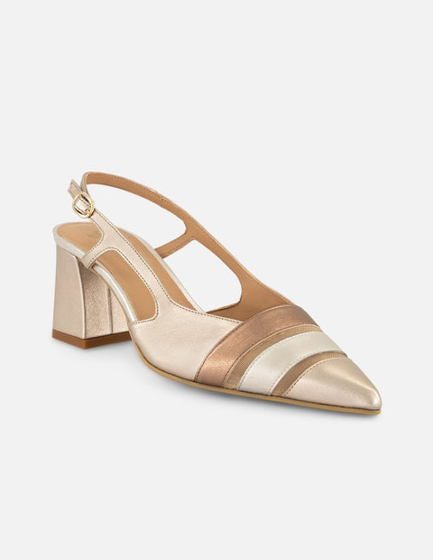 Zapatilla color dorado para mujer con combinación de materiales