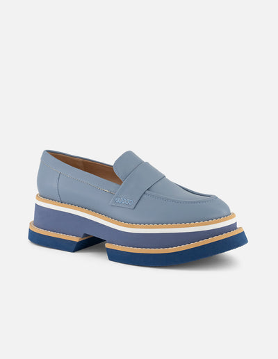 Mocasines de piel para mujer color azul y detalles en color gris