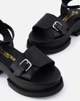 Sandalias de piel para mujer color negro con plataforma