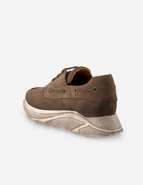 Mocasín en piel nobuck color gris para hombre