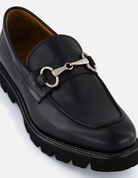 Mocasines color negro en piel con suela Comfort Light para hombre