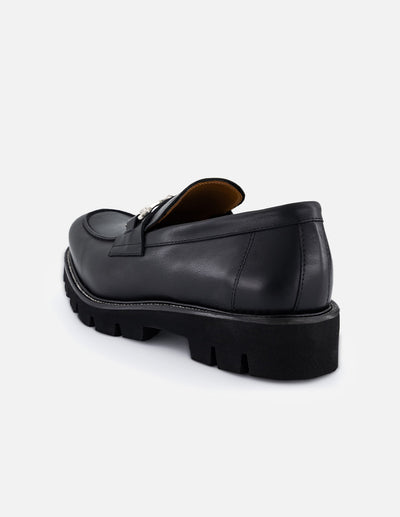 Mocasines color negro en piel con suela Comfort Light para hombre