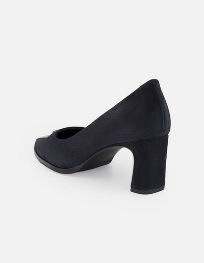 Zapatilla azul ante para mujer con detalle herraje