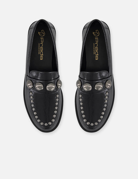 Mocasines negros charol para mujer con antifaz decorado
