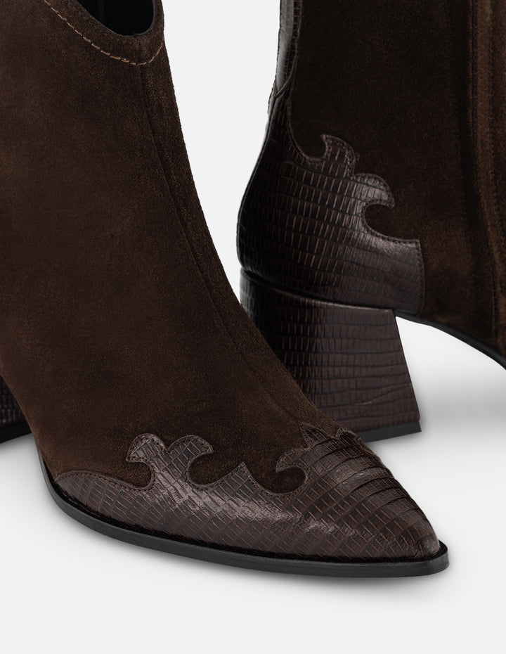 Botines café grabado tejus para mujer en combinación de materiales