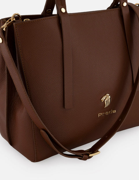 Bolso de hombro café piel para mujer con grabado bombeado