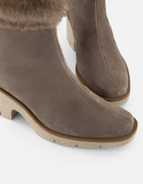 Botines beige ante y pelo para mujer con aplicación tipo pelo