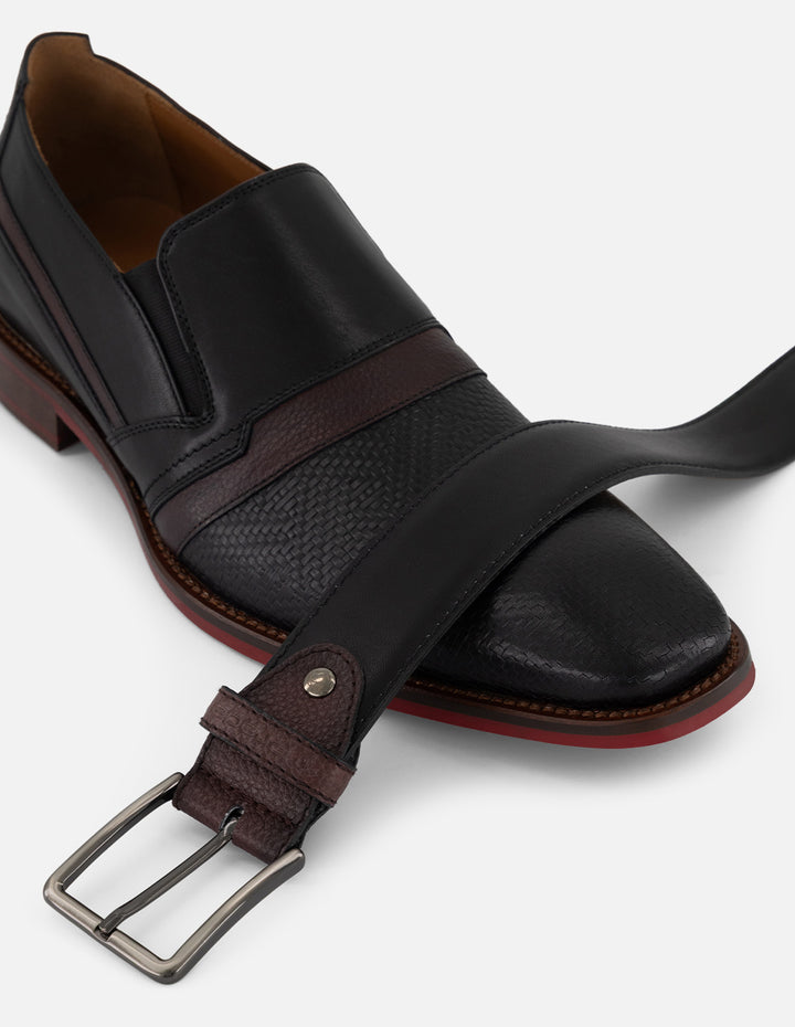 Mocasines negros piel para hombre con grabado geométrico