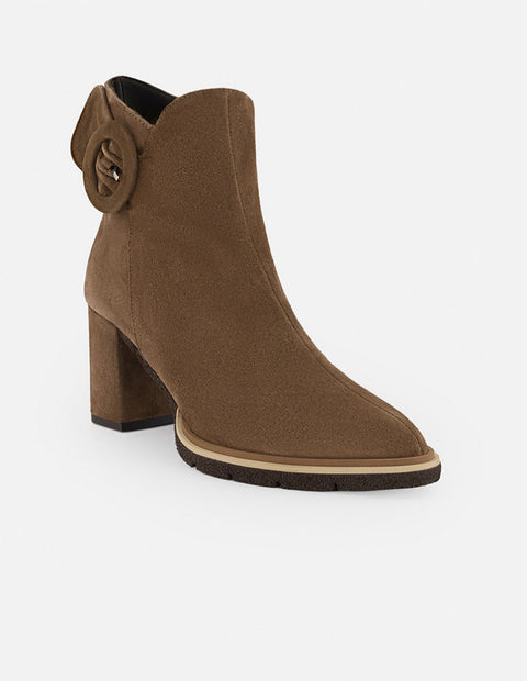 Botines café ante para mujer con hebilla lateral