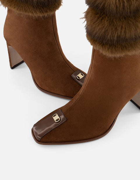 Botines café ante y pelo para mujer con herraje frontal