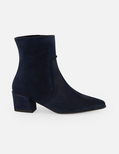 Botines azul ante para mujer con corte asimétrico