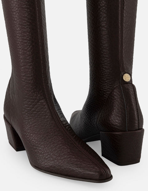 Bota café lycra piel para mujer con grabado tipo bombeado