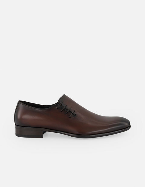 Zapato Oxford color café de piel para hombre con sombreado