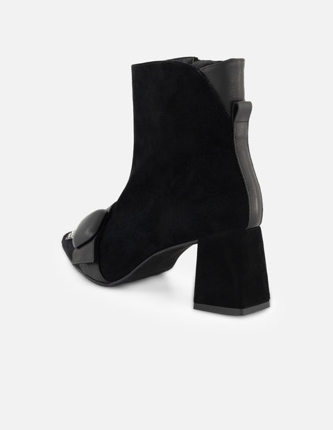 Botines negro ante para mujer con combinación de materiales