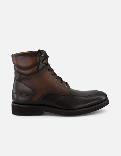 Botines café piel grabada para hombre con sombreado