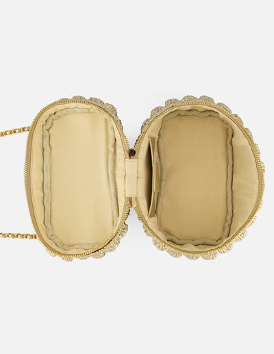 Minibolso color dorado vegano para mujer con diseño capitonado
