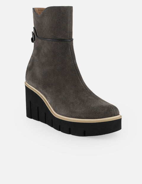 Botines gris ante para mujer con aplicación Pd